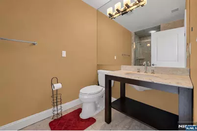 683 Victoria Avenue, Paramus, NJ 07652 - Photo 29