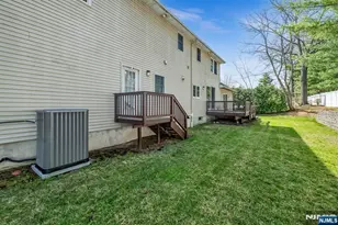 683 Victoria Ave, Paramus, NJ 07652 - Photo 47