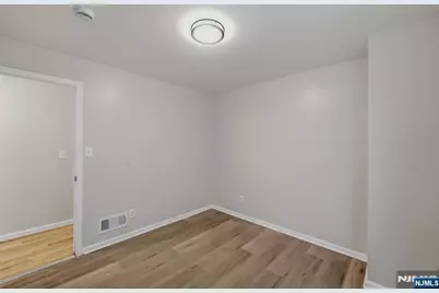 629 18th Street, Newark, NJ 07103 - Photo 33