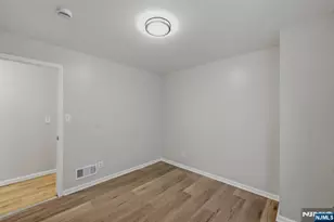 629 18th St, Newark, NJ 07103 - Photo 33