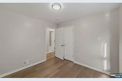 629 18th Street, Newark, NJ 07103 - Photo 31