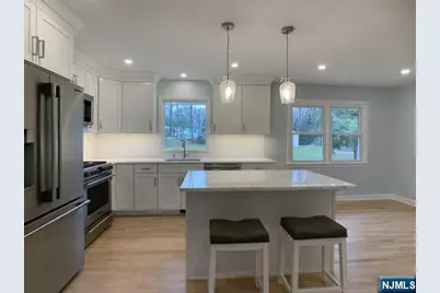437 Patton Place, Wyckoff Township, NJ 07481 - Photo 11
