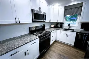 14-16 Livingston Ave, Lyndhurst Township, NJ 07071 - Photo 13