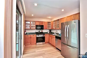 44 Christopher St, Montclair, NJ 07042 - Photo 15