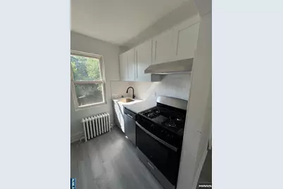 130 Park Avenue, Englewood, NJ 07631 - Photo 3