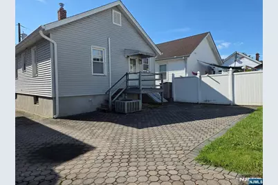 9 Hillside Place, North Arlington, NJ 07031 - Photo 3