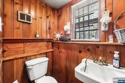 99 6th Street, North Arlington, NJ 07031 - Photo 15