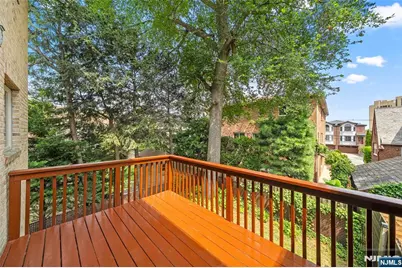 233 Knox Avenue C0001 #C0001, Cliffside Park, NJ 07010 - Photo 25