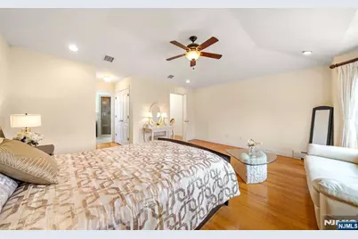 233 Knox Avenue C0001 #C0001, Cliffside Park, NJ 07010 - Photo 15