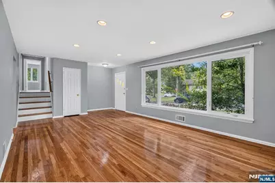 11 Lockwood Lane, Closter, NJ 07624 - Photo 3