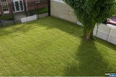 72 Sunset Avenue, Newark, NJ 07106 - Photo 5