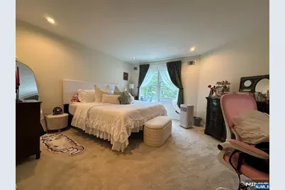 1488 Westgate Drive, Fort Lee, NJ 07024 - Photo 5