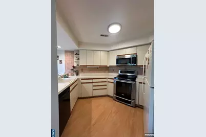 1488 Westgate Drive, Fort Lee, NJ 07024 - Photo 17