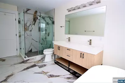 9-02 3rd Street, Fair Lawn, NJ 07410 - Photo 21