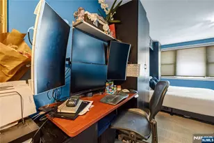 555 North Ave 11E, Fort Lee, NJ 07024 - Photo 15