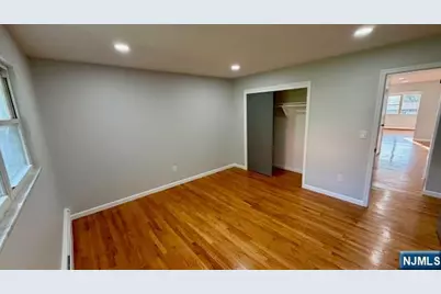 716 Jefferson Avenue Apt 2 #Apt 2, Cliffside Park, NJ 07010 - Photo 15