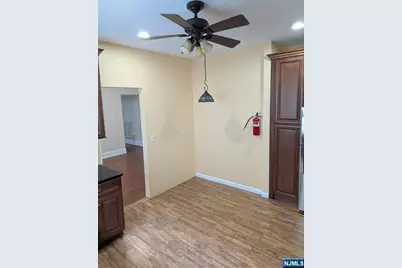 206 Highland Avenue, Kearny, NJ 07032 - Photo 9