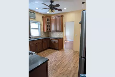 206 Highland Avenue, Kearny, NJ 07032 - Photo 11