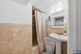 103 Fort Lee Rd, Bogota, NJ 07603 - Photo 39