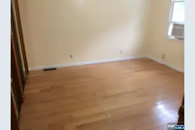 523 Lookout Avenue, Hackensack, NJ 07601 - Photo 3