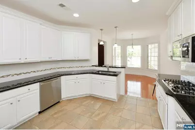 99 Windsor Lane, Ramsey, NJ 07446 - Photo 5