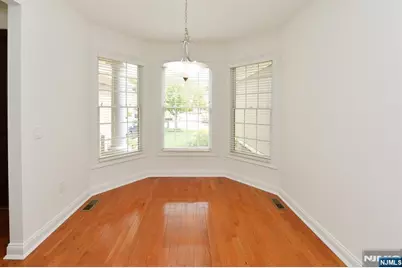 99 Windsor Lane, Ramsey, NJ 07446 - Photo 7