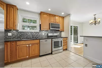38 Serafin Place, Glen Rock, NJ 07452 - Photo 11