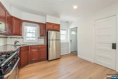 160 Bloomfield Avenue B #B, Verona, NJ 07044 - Photo 9