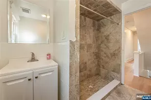 160 Bloomfield Ave B, Verona, NJ 07044 - Photo 15