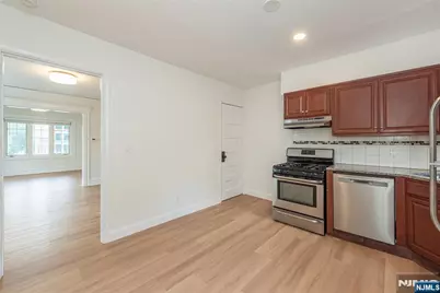 160 Bloomfield Avenue B #B, Verona, NJ 07044 - Photo 7