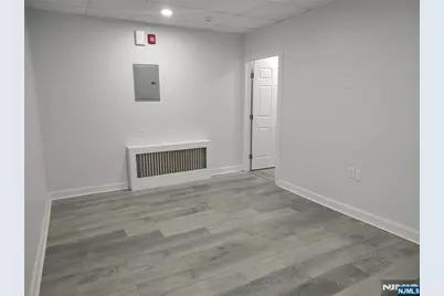 162 Hamilton Avenue, Lodi, NJ 07644 - Photo 5