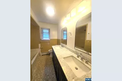 1522 10th Street 2Fl #2FL, Fort Lee, NJ 07024 - Photo 7