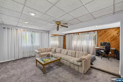 130 Rowland Avenue, Clifton, NJ 07012 - Photo 9