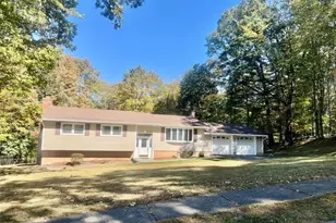 35 Cherokee Trail, Oakland, NJ 07436 - Photo 1