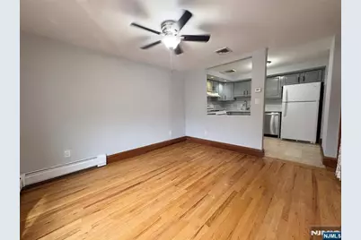 476 Highland Avenue Right #right, Palisades Park, NJ 07650 - Photo 5