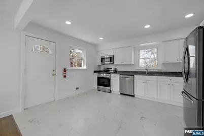 380 Grand Avenue, Leonia, NJ 07605 - Photo 5