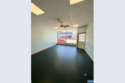 236-238 Stuyvesant 2 #2, Lyndhurst Township, NJ 07071 - Photo 3