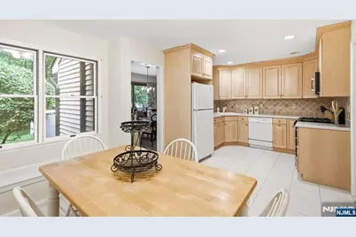 5 Valen Court 1 #1, Franklin Lakes, NJ 07417 - Photo 19