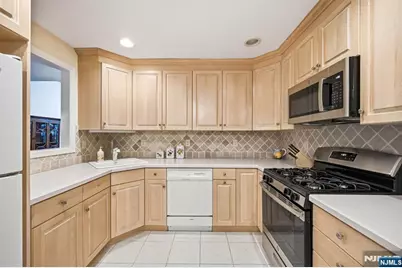5 Valen Court 1 #1, Franklin Lakes, NJ 07417 - Photo 11