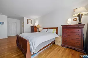 249 The Promenade, Edgewater, NJ 07020 - Photo 9
