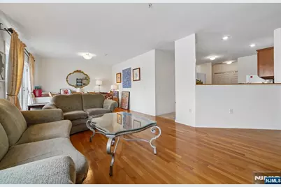 249 The Promenade, Edgewater, NJ 07020 - Photo 3