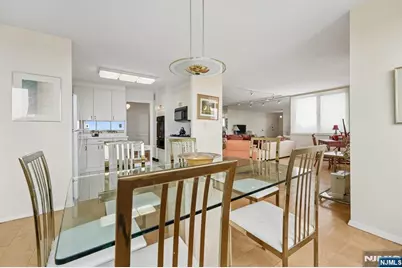 2150 Center Avenue 15E #15E, Fort Lee, NJ 07024 - Photo 7