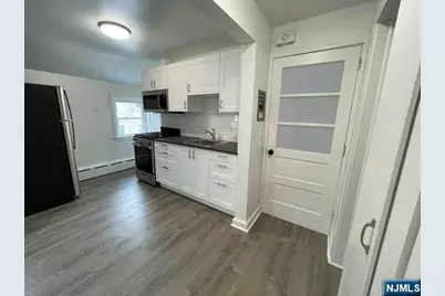 183 County Road Rear 2nd Fl- #Rear 2nd Fl-, Tenafly, NJ 07670 - Photo 5