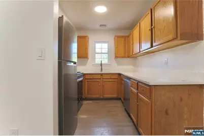 586 15th Avenue, Newark, NJ 07103 - Photo 23