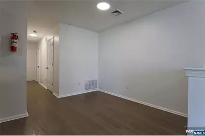 586 15th Avenue, Newark, NJ 07103 - Photo 11