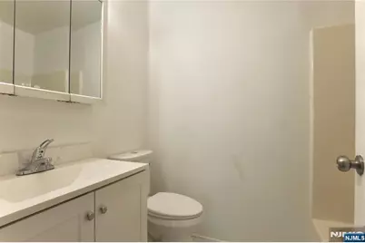 586 15th Avenue, Newark, NJ 07103 - Photo 21