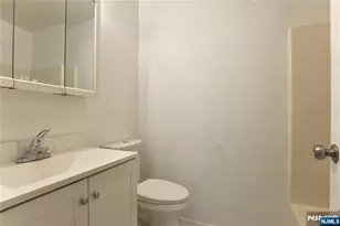 586 15th Ave, Newark, NJ 07103 - Photo 21