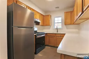 586 15th Ave, Newark, NJ 07103 - Photo 23