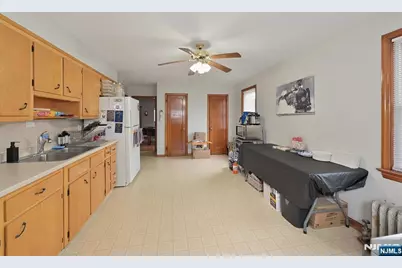 425 New Milford Avenue, Dumont, NJ 07628 - Photo 13