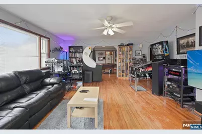 425 New Milford Avenue, Dumont, NJ 07628 - Photo 7